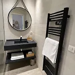 Le S